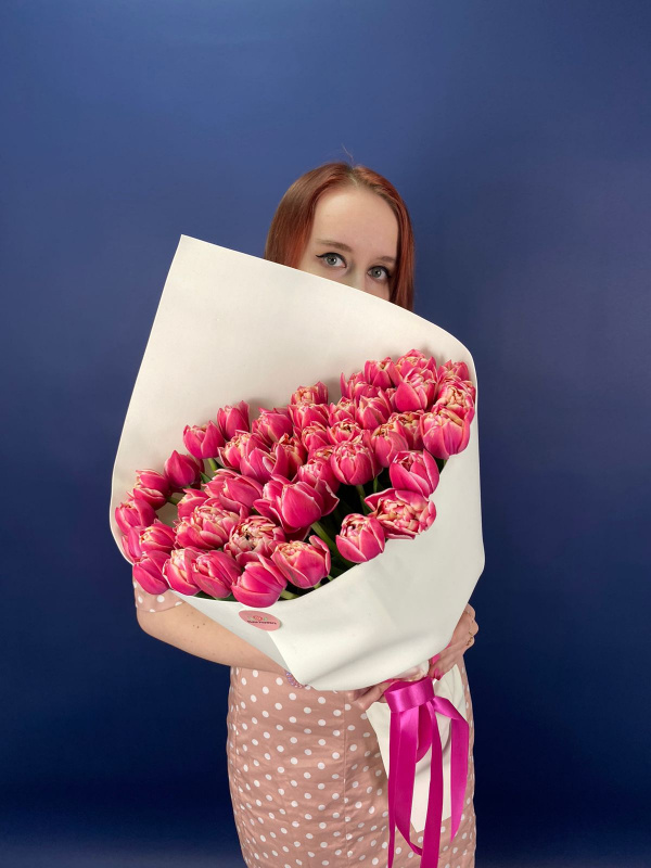 51 пионовидный розовый тюльпан