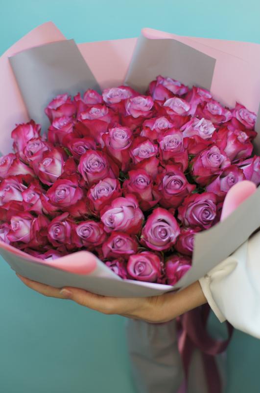 51 фиолетовая роза ( Эквадор)