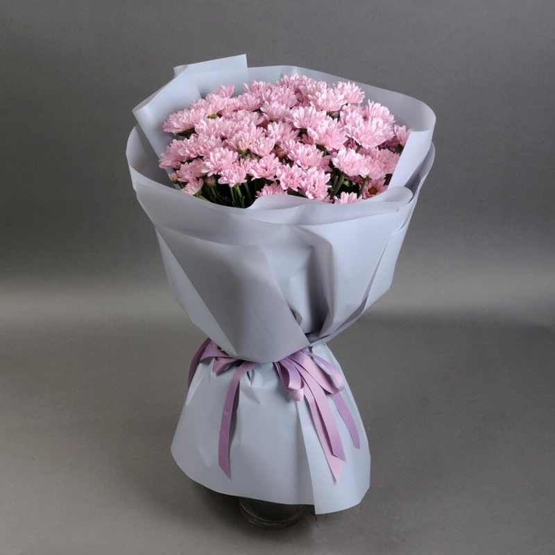 19 розовых хризантем