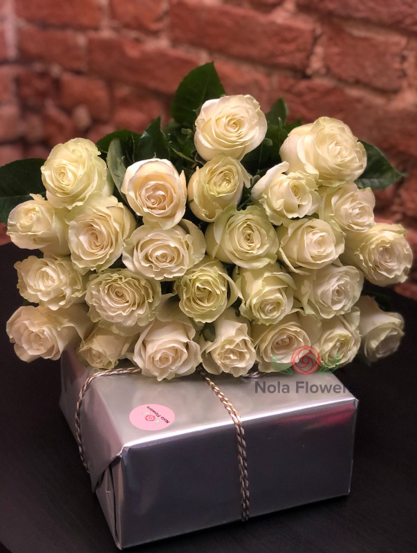 31 белая роза (Эквадор)