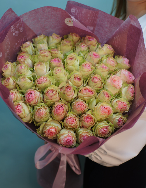 75 розово-белых роз (Эквадор)