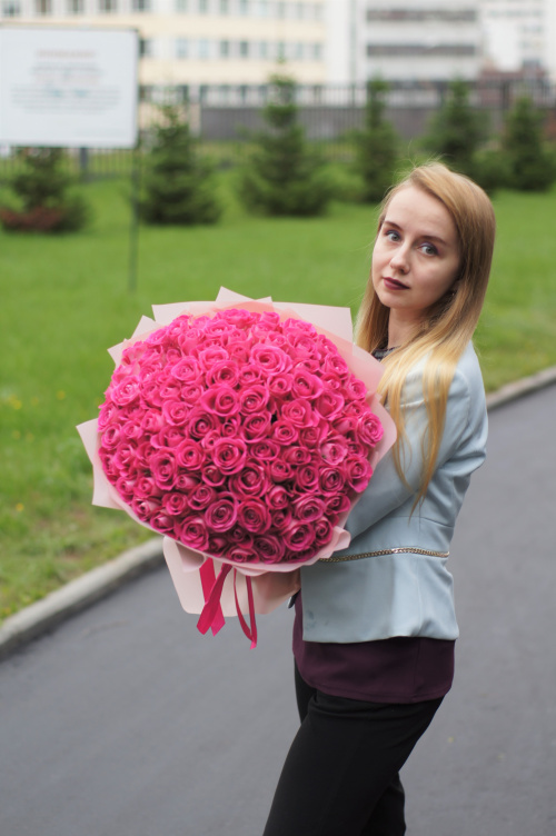 101 розовая роза (Кения)