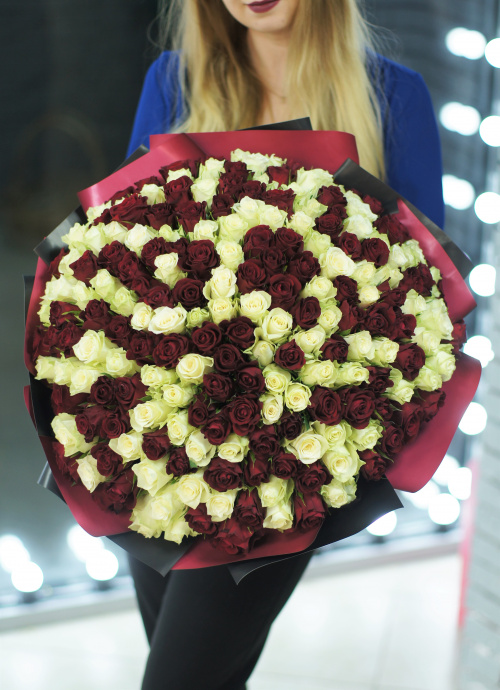 201 красная и белая роза (Кения)