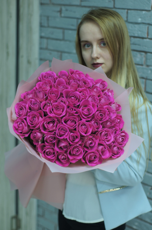 51 розовая роза (Кения)