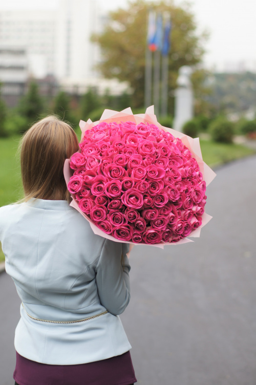 101 розовая роза (Кения)