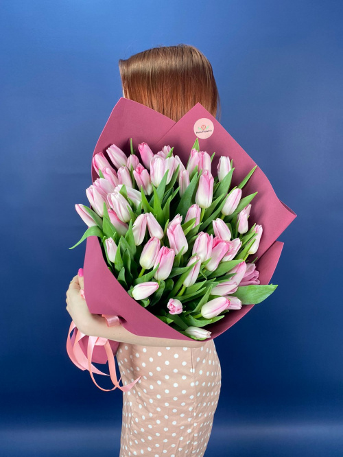 51 розовый тюльпан