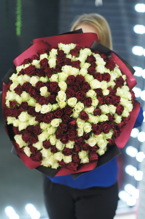 201 красная и белая роза (Кения)