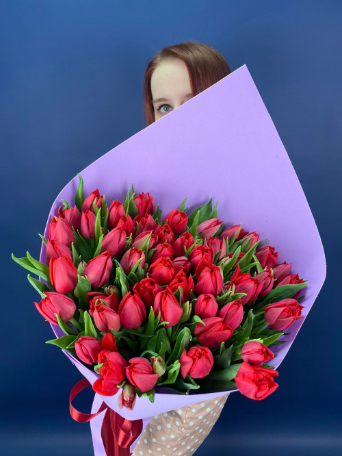 51 пионовидный красный тюльпан