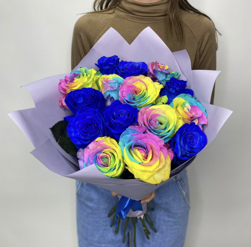 15 синих и радужных роз (Эквадор)