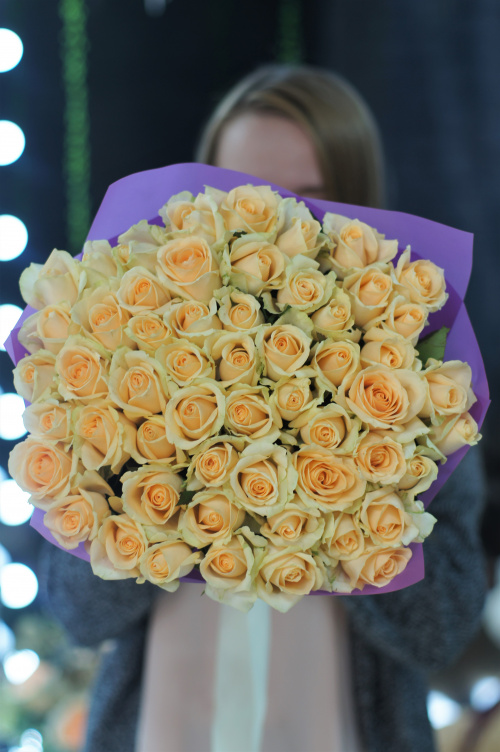 51 кремовая роза