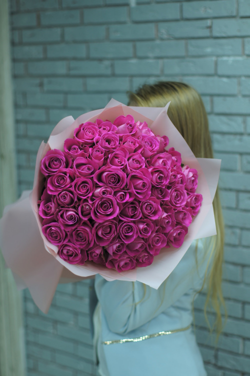 51 розовая роза (Кения)