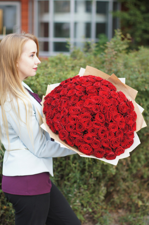 101 красная роза