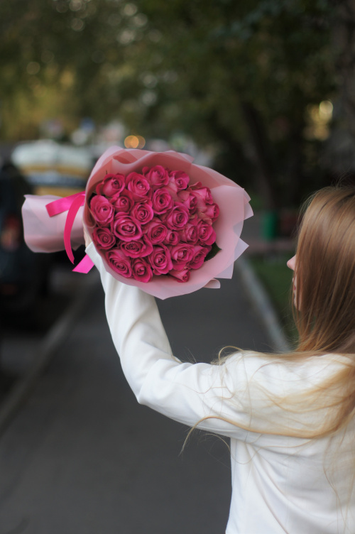 31 розовая роза (Кения)