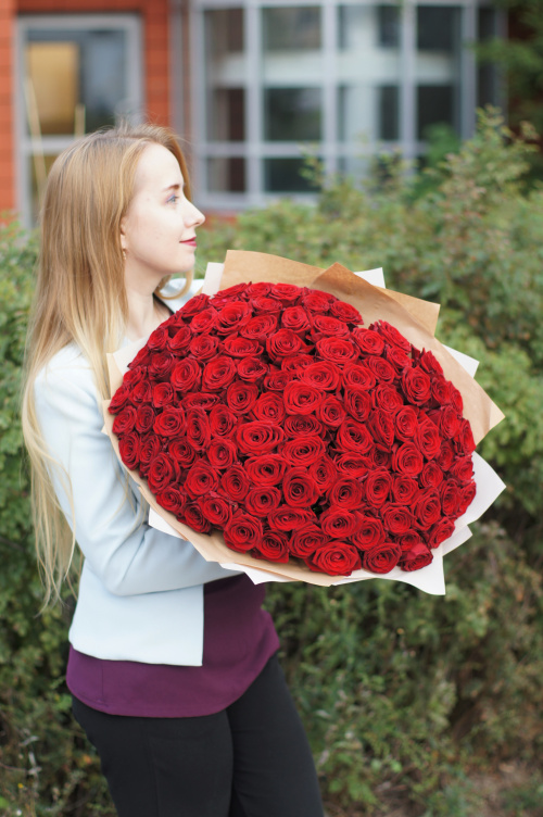 101 красная роза