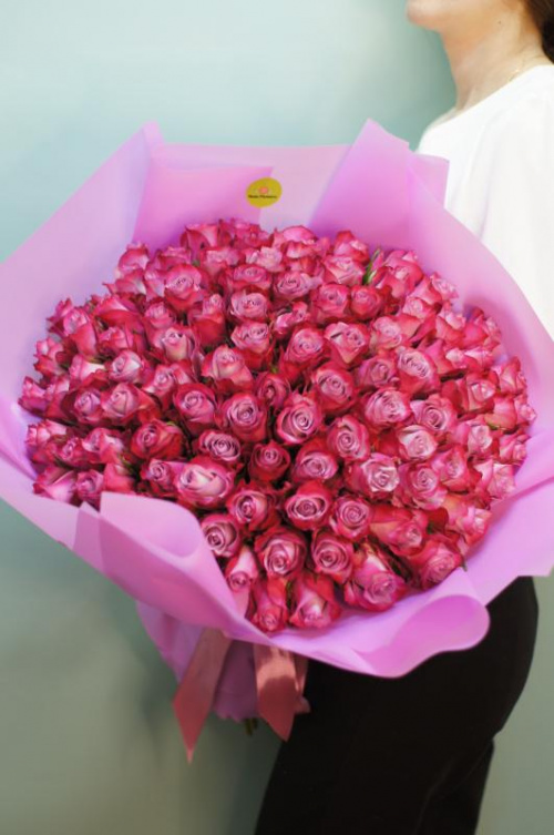 101 фиолетовая роза (Эквадор)