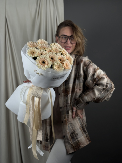 Монобукет № 525