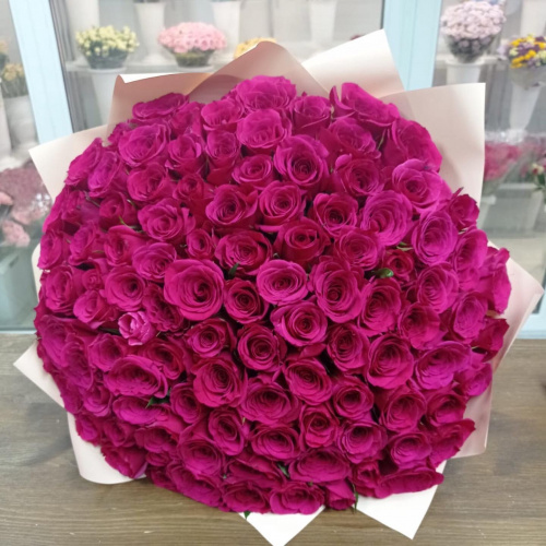 101 малиновая роза (Кения)