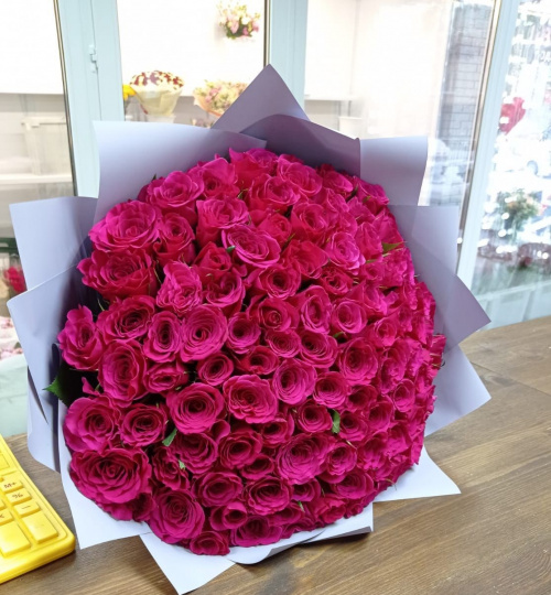 101 малиновая роза (Кения)