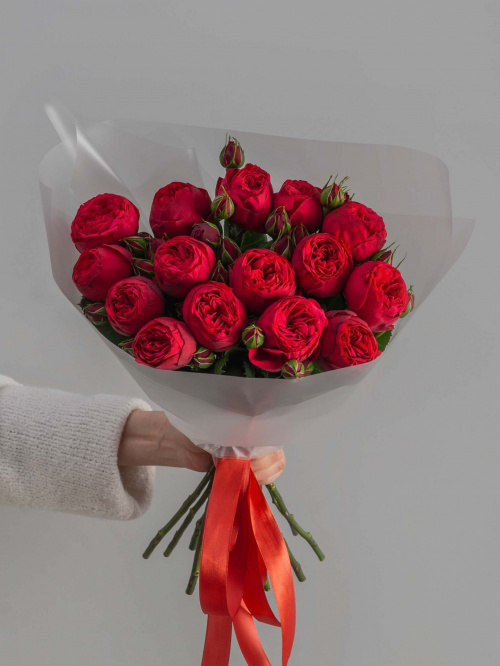 Букет из 11 пионовидныз роз Рэд Пиано
