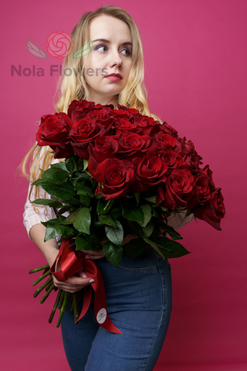 35 красных роз (Эквадор)