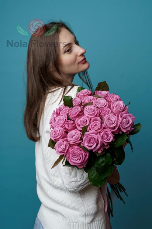 25 лиловых роз