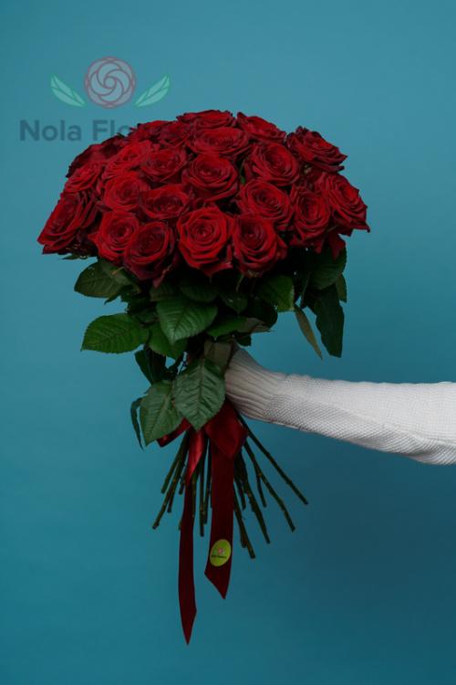 25 красных роз