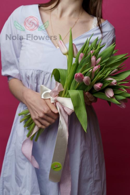 25 розовых тюльпанов