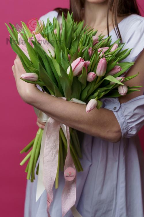 51 розовый тюльпан